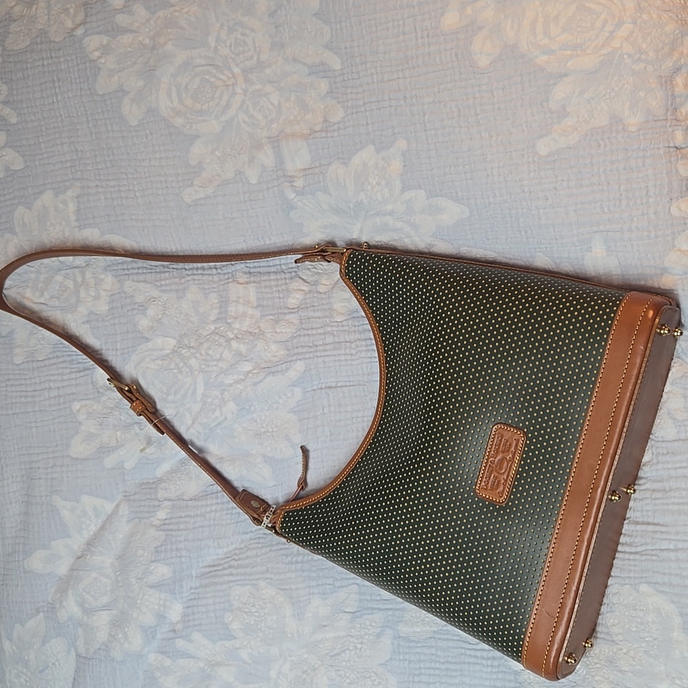 NWOT Dooney & Bourke shoulder bag